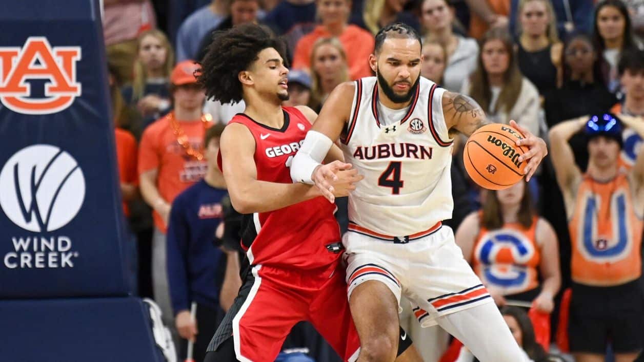 Auburn Holds No. 1, Bluebloods Fall from Top 25 – Basketball Insiders